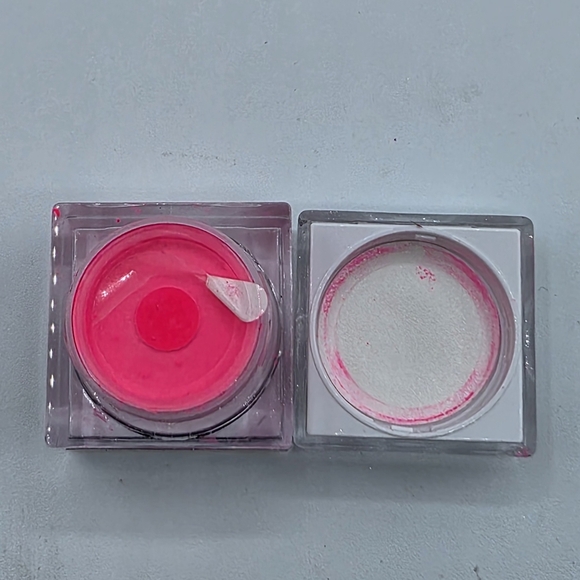 LIT Cosmetics Beyond Pink Neon Pigment Eyeshadow - Picture 4 of 4